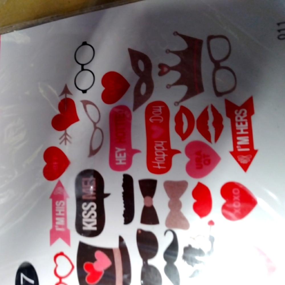 Photo Booth Props - Picture 3 of 3